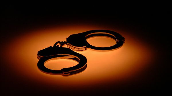 경찰이 금전적 갈등을 겪던 사장을 살해한 직원에 구속영장을 신청했다. 사진은 기사 내용과 무관. /사진=이미지투데이