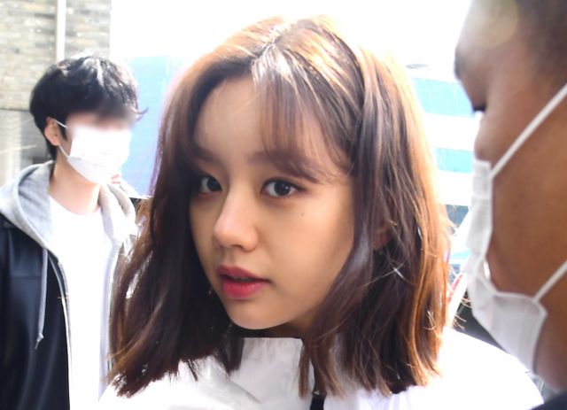 혜리가 자신의 유튜브 채널에서 솔직한 입담을 뽐냈다. 사진은 2021년 3월 한 광고 촬영 현장에 나섰던 혜리. /사진=뉴시스