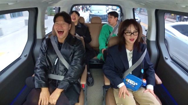 런닝맨 멤버 송지효가 방송을 통해 과거 알바에서 잘렸던 경험을 고백한다. /사진=SBS 런닝맨