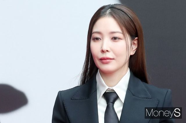 은퇴 암시글을 올렸던 가수 보아가 SNS 게시물을 모두 삭제했다. 사진은 지난해 3월 서울 강남구 청담동 돌체앤가바나 청담 플래그십에서 진행된 'SS23 컬렉션' 뮤즈 킴 카다시안 론칭 행사에 참석한 가수 보아. /사진=임한별 기자