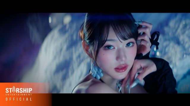 걸그룹 아이브의 신곡 '해야' 뮤직비디오가 공개된 가운데 중국 누리꾼들이 "중국 문화를 훔쳤다"며 각종 악성 댓글을 달고 있다./사진=스타쉽엔터테인먼트 유튜브 캡처