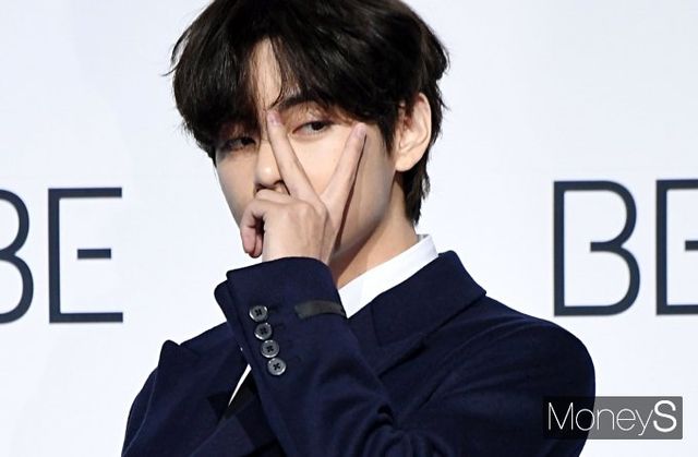 방탄소년단(BTS) 뷔가 아이돌 대표 효자로 뽑혔다. /사진=임한별 기자