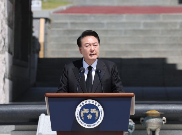 윤석열 대통령이 18일 진행된 제44주년 5·18 민주화운동 기념식에서 오월 정신을 강조했다. 사진은 제44주년 5·18 민주화운동 기념식에서 기념사를 하는 윤 대통령. /사진=뉴시스