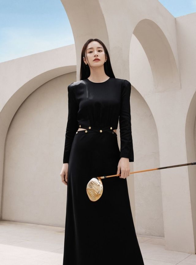 배우 김태희가 혼마골프 베레스09 시리즈 모델로 활동한다. /사진= 혼마골프