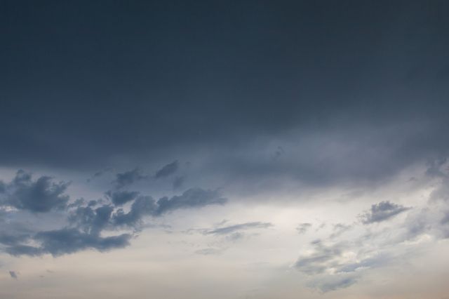 27일, 전날부터 내린 비의 영향으로 구름이 많은 흐린 날씨가 이어질 전망이다. 사진은 기사와 직접적인 관련 없음. /사진=이미지투데이