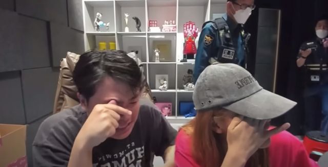오킹이 라이브 방송 도중 극단적 선택을 암시해 경찰이 출동했다. /사진=유튜브채널 '오킹' 캡처