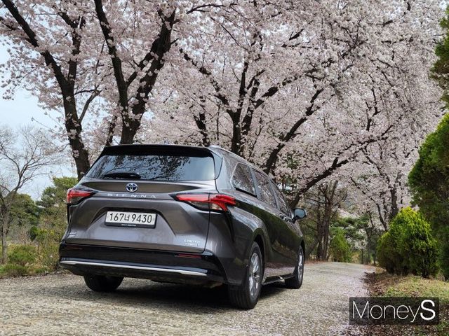 뛰어난 효율을 보여준 시에나 하이브리드 /사진=박찬규 기자