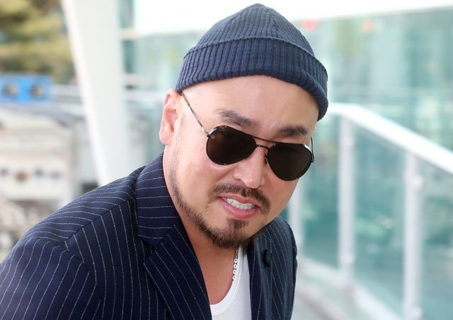 가수 길이 '음주 뺑소니' 혐의를 받고 있는 가수 김호중과 당일 술자리에 동석한 것과 관련해 입장을 밝혔다. 사진은 지난 2016년 3월 케이블채널 '쇼미더머니5' 북미 예선 심사 차 16일 오후 인천국제공항을 통해 출국한 그룹 리쌍 길. /사진=머니투데이