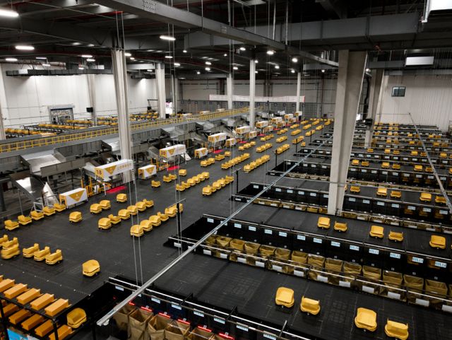 두산로지스틱스솔루션과 리비아오 로보틱스의 T-sort 분류 시스템. /사진=(주)두산