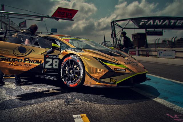 람보르기니 슈퍼 트로페오 한국타이어 장착 차량/사진제공=한국타이어