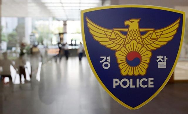 서울 강서경찰서는 이웃 주민에게 흉기를 휘둘러 숨지게 한 혐의로 40대 남성 A씨를 현행범 체포했다. /사진=뉴시스