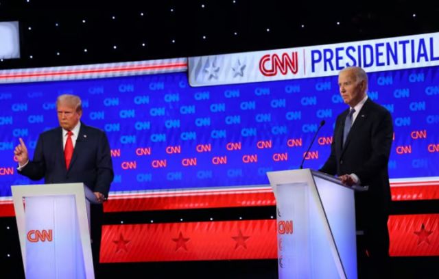 28일 바이든이 트럼프와 TV토론에서 패배하면서 교체론에 힘이 실린다.사진은 애틀랜타 CNN 스튜디오에서 진행된 TV 토론회에 참여중인 바이든 대통령과 트럼프 전 대통령. /사진=로이터