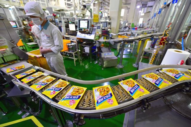 오뚜기 제품은 안전하고 체계적인 공정 아래 생산된다. /사진=오뚜기