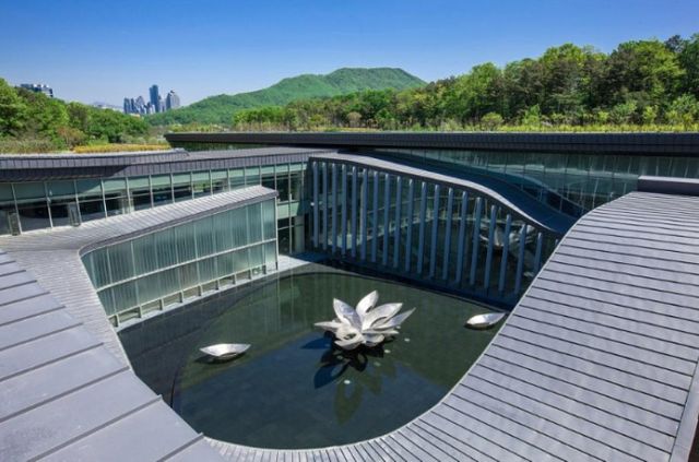 서울시가 초고령사회를 대비해 추모시설 확충에 돌입한다. 사진은 서울추모공원의 전경. /사진=뉴스1(서울시 제공)