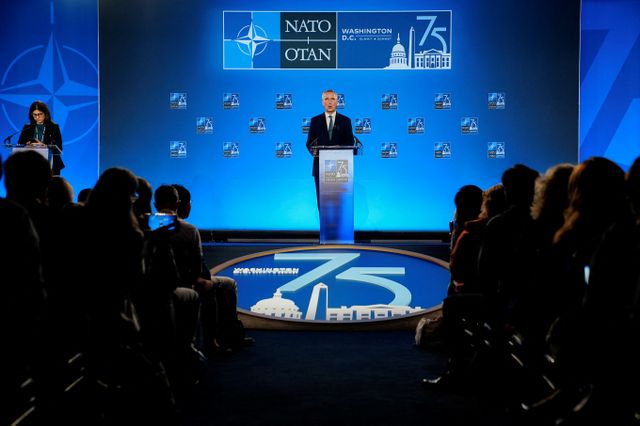 나토(북대서양조약기구·NATO)가 워싱턴 정상회의 선언에서 러시아와 북한의 군사 밀착에 대해 우려를 가지고 주목하겠다고 강조했다. 사진은 지난 10일(현지시각 )옌스 스톨텐베르그 나토 사무총장이 나토 창립 75주년 기념 정상회담에서 기자회견을 하는 모습. /사진=로이터