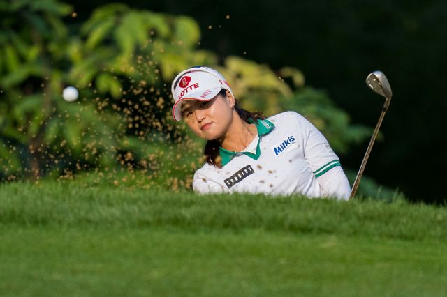 최혜진이 LPGA 투어 메이저대회 아문디 에비앙 챔피언십 3라운드에서 공동 5위에 자리했다. /사진= 로이터