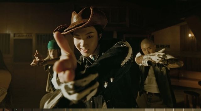 위너 이승훈의 신곡 '딱 내 스타일이야 (MY TYPE)'의 퍼포먼스 비디오를 공개했다./사진=뉴스1