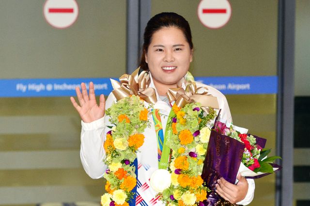 박인비가 국제올림픽위원회(IOC) 선수 위원 도전에 나선다. 사진은 지난 2016 리우올림픽을 마치고 박인비가 귀국하는 모습. /사진= 뉴스1