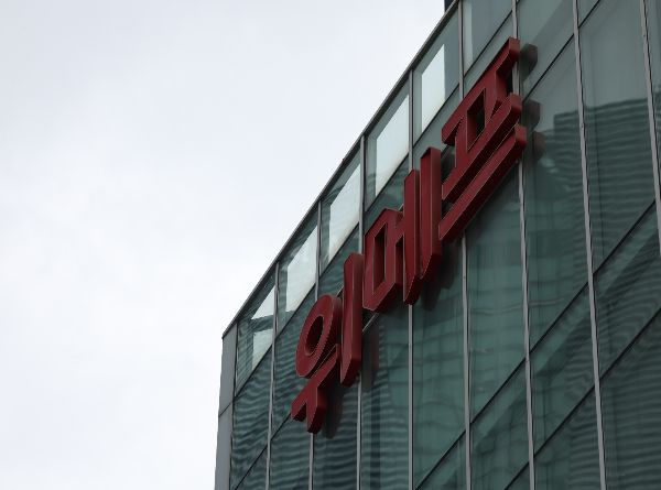 티몬과 위메프의 판매자 정산 지연이 지속되는 상황에서 이번 사태에 대한 명확한 돌파구는 보이지 않는다는 전망이다. 24일 오전 서울 강남구 위메프 사옥. /사진=뉴시스