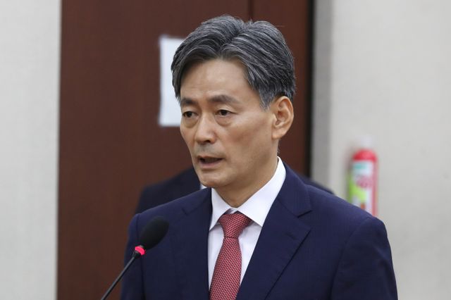 조지호 경찰청장 후보가 경찰에 대한 국민의 신뢰 회복을 강조했다. 사진은 29일 서울 여의도 국회 행정안전위원회 인사청문회에 참석한 조지호 경찰청장 후보자. /사진=뉴스1 