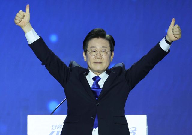 사진은 지난 18일 서울 송파구 올림픽공원 KSPO돔에서 열린 제1차 전국당원대회에서 연임에 성공한 이재명 더불어민주당 대표. /사진=뉴스1