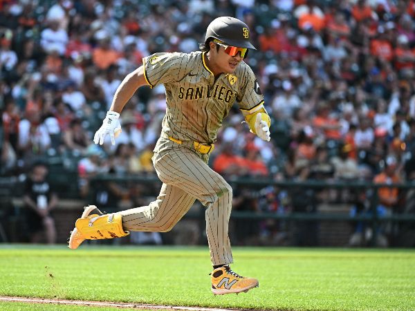 샌디에고 파드리스 소속 내야수 김하성이 1루 귀루 중 어깨를 다쳤다. 사진은 지난달 28일 미국 메릴랜드주 볼티모어와 샌디에이고 파드리스의 경기에 출전한 김하성. /사진=로이터 