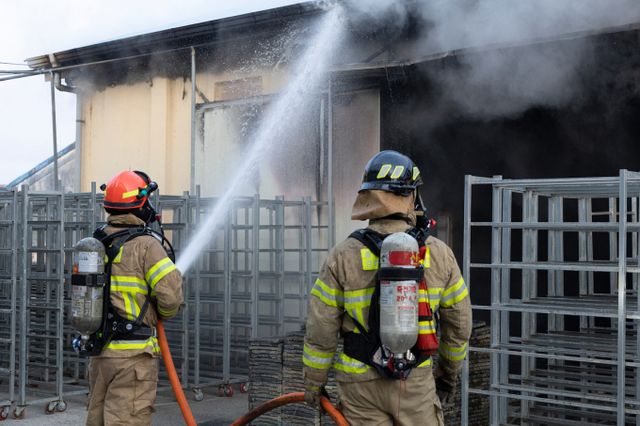 원룸촌에서 화재가 발생해 150여명 대피하는 소동이 일어났다. 사진은 기사와 상관없습니다. /사진제공=이미지투데이