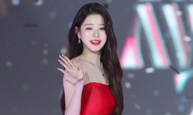 아이브 장원영에 대한 가짜뉴스를 퍼트려 비방한 사이버 레카 '탈덕 수용소'가 억대 추징금을 물게 됐다. 사진은 지난해 12월 태국 방콕 임팩트 챌린저 홀 1-2(IMPACT Challenger Hall 1-2)에서 진행된 '제 9회 아시아 아티스트 어워즈'(The 9th Asia Artist Awards, 이하 'AAA 2024')'에 참석한 걸그룹 아이브 멤버 장원영. /사진=스타뉴