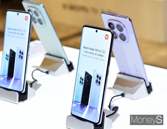 15일 샤오미코리아가 한국 출시 계획을 발표한 '레드미 노트 14 프로 5G' 모델. /사진=임한별 기자