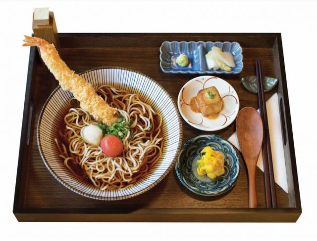 소바니이루는 당일에 맷돌로 자가 제분한 메밀면을 사용한다. 사진은 소바니이루의 소바 메뉴. /사진=다이어리알