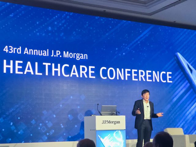 존림 삼성바이오로직스 대표가 미국 샌프란시스코에서 열린 2025 JP모건 헬스케어 콘퍼런스에서 사업 전략을 언급했다. 사진은 존림 대표 모습. /사진=삼성바이오로직스