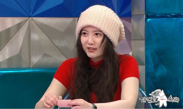 배우 구혜선이 '라디오스타' 출연 당시 논란이 됐던 모자 착용과 관련해 입장을 밝혔지만, 해당 입장을 곧바로 삭제했다. /사진=라디오스타 제공