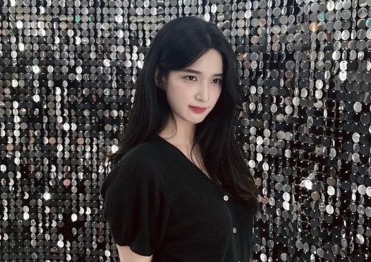 그룹 라붐 출신 율희가 밴드 FT아일랜드 멤버 최민환이 이혼 사유로 잦은 가출을 지목한 것에 대해 반박했다. /사진=율희 인스타그램