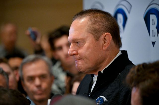 김하성의 에이전트 스캇 보라스가 메이저리그 구단 중 일부가 구단 운영에 돈을 쓰지 않는다고 비판했다. 사진은 미국에서 에이전트로 활동 중인 스캇 보라스의 모습. /사진=로이터