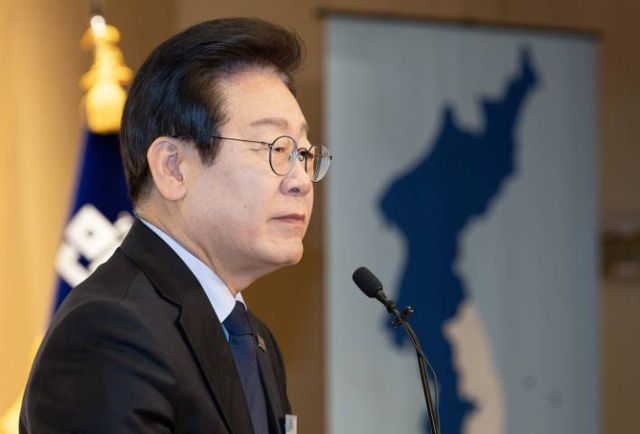 이재명 더불어민주당 대표가 9일 오전 서울 여의도 국회 도서관 강당에서 열린 전국 정당 추진 특별위원회 출범식 및 협력의원단 발대식에서 축사를 하고 있다./사진=뉴스1