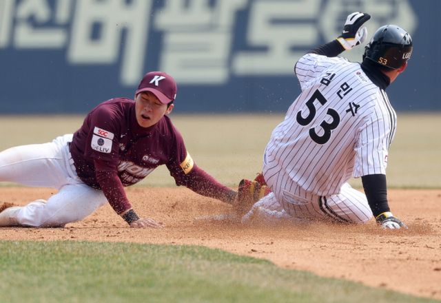 김혜성이 현지 매 체에게 수비와 주루에서 좋은 평 가를 받았지만 계약까지 진행되진 않았다. 사진은 2024시즌 키움 히어로즈에서 활약한 김혜성의 모습. /사진=뉴시스