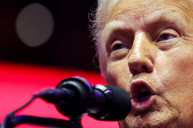 도널드 트럼프 미국 대통령 당선인이 최근 사석에서 윤석열 대통령의 상황을 언급했다./사진=로이터