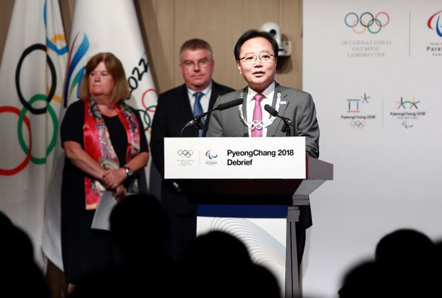 김기홍 법무법인 율촌 고문이 오는 23일 열리는 대한당구연맹 회장 선거에 나선다. 사진은 김 후보가 과거 2018 평창동계올림픽과 관련해 프레젠테이션을 하는 모습. /사진=김기홍 후보 제공 