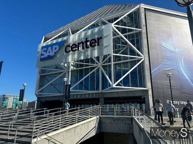 성전자는 오는 22일(현지시간) 미국 캘리포니아주 샌프란시스코 새너제이에서 '2025 갤럭시 언팩'을 개최한다. 사진은 미국 새너제이 소재 SAP 센터 전경. /사진=김성아 기자