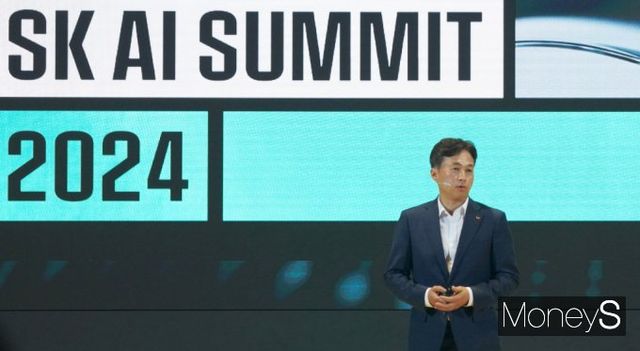 곽노정SK하이닉스 대표이사 사장이 'SK AI 서밋 2024'에 참석해 발표를 하고 있다. /사진=임한별 기자