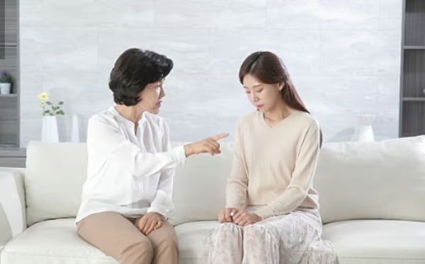 무당 말과 미신을 맹신하는 시부모 때문에 걱정이라는 며느리가 하소연했다. 사진은 고부갈등을 재연한 모습으로 기사와 무관함. /사진=이미지투데이