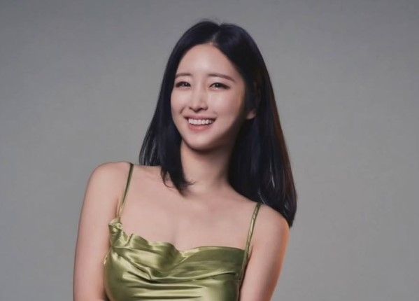 필리핀에서 마약을 투약했다는 글을 SNS에 올렸던 방송인 김나정 측이 검찰에 송치되자 경찰에 유감을 표했다. /사진=김나정 인스타그램