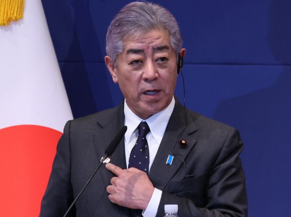 일본 외무상이 연례 외교연설에서 12년 연속으로 '독도가 일본 땅'이라고 주장했다. 사진은 이와야 다케시 일본 외무대신이 지난 13일 서울 종로구 정부서울청사 별관에서 열린 한일 외교장관 합동 기자회견에서 발언하고 있는 모습. /사진=뉴시스