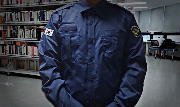 인천지하철 1호선 경인교대역에서 사회복무요원이 열차와 부딪혔다. 사진은 기사의 이해를 돕기 위한 사회복무요원 자료 사진. /사진=뉴스1