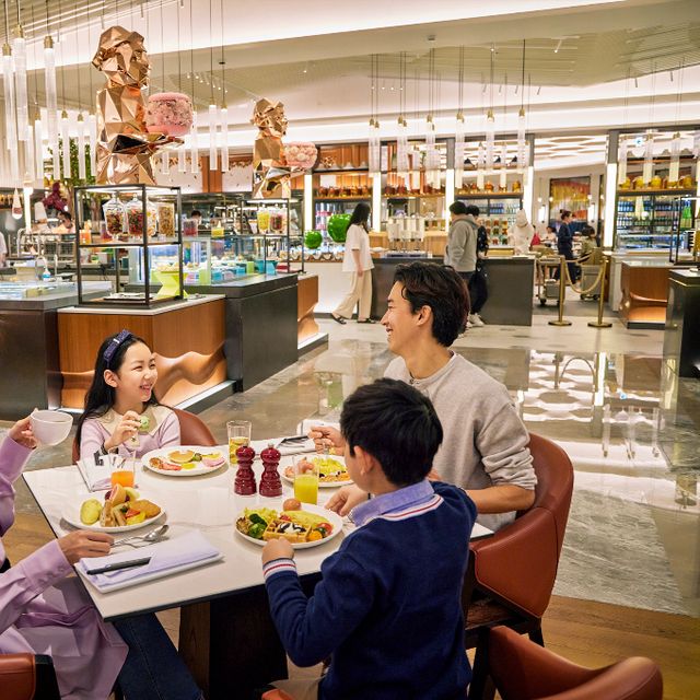 롯데관광개발이 제주 드림타워 복합리조트 내 그랜드 하얏트 제주 '그랜드 키친' 디너 뷔페를 9만9000원에 선보인다. /사진=롯데관광개발