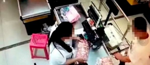 중국에서 잘나가던 대형마트가 마트 직원 절도로 거액의 적자가 발생해 문을 닫았다. /사진=텐센트뉴스