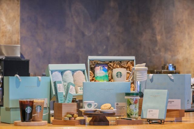 스타벅스 코리아가 '설 기프트 예약 주문'을 진행한다. /사진=스타벅스 코리아