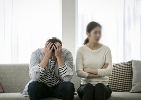 협의 이혼으로 결혼 생활에 종지부를 찍으려는 과정에서 남편의 외도 사실을 알게 된 아내가 억울함을 토로했다. 사진은 기사의 이해를 돕기 위한 자료 사진. /사진=이미지투데이