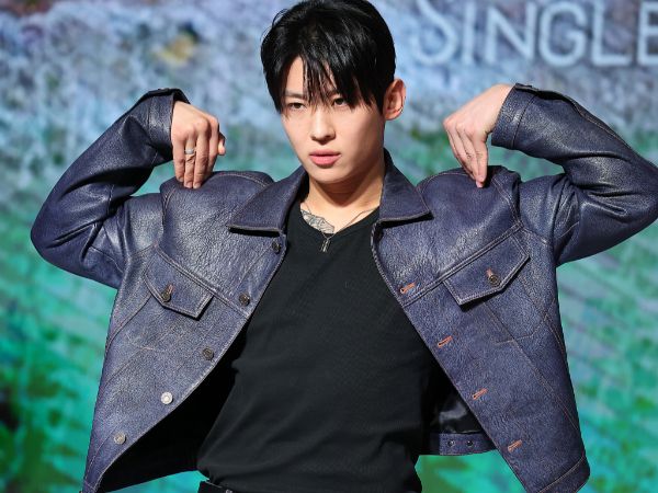 방송인 덱스가 헤어스타일의 변화 이유에 대해 이야기했다. 사진은 덱스가 8일 서울 마포구 호텔 나루 서울 엠갤러리에서 열린 넷플릭스(Netflix) 오리지널 '솔로지옥4' 제작발표회에 참석해 포즈를 취하는 모습. /사진=뉴스1