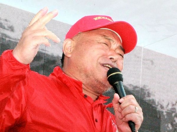 김흥국이 돌연 "정치인들이 해병대를 둘로 갈라놨다"고 주장했다. 사진은 김흥국이 2022년5월26일 강원 원주시 원일로 농협 앞에서 열린 국민의힘 김진태 강원도지사 후보, 박정하 원주갑 국회의원 후보, 원강수 원주시장 후보 합동유세에 참석해 지지를 호소하는 모습. /사진=뉴시스